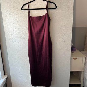 Contour Fitted Wine Midi Dress
